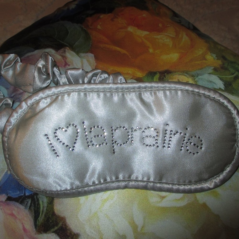 Reviving Quartz Eye Mask Set - Picture 5 of 6